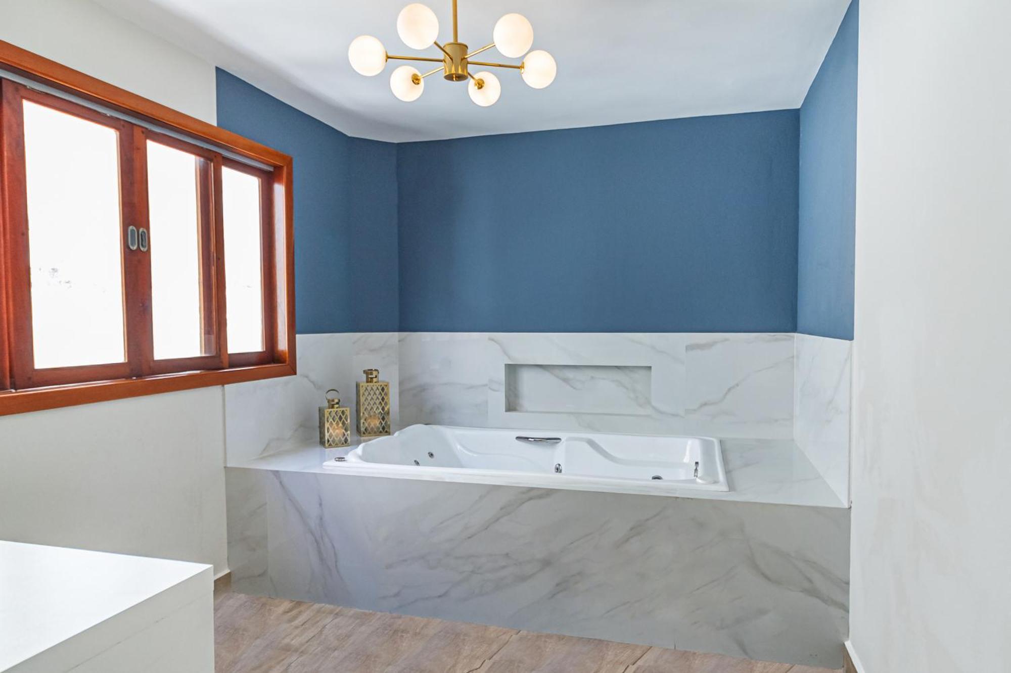 Queen Room with Spa Bath,1639545014:JPEG