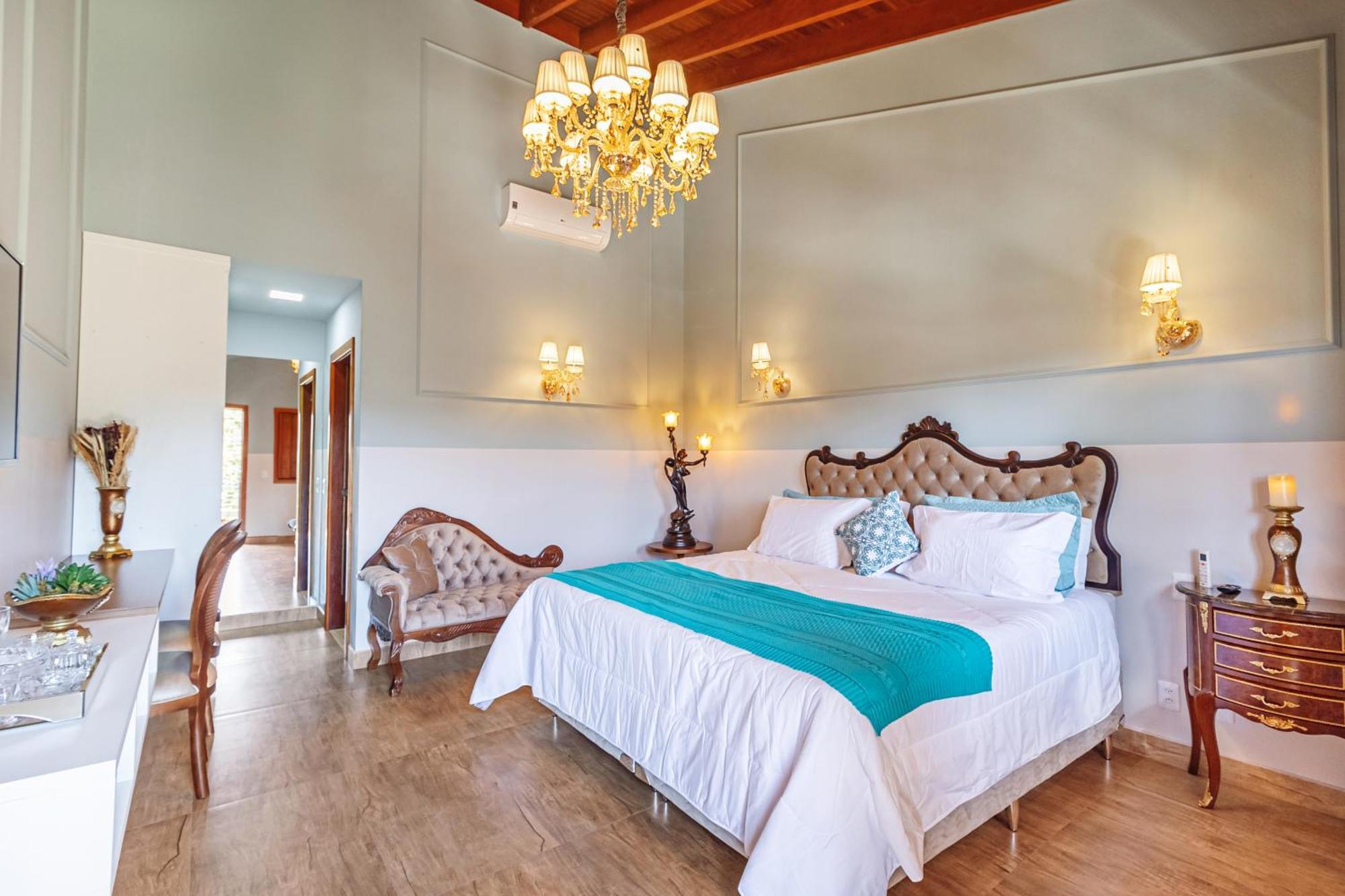 Quarto com Cama Queen-size